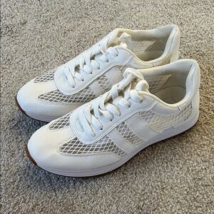 Dolce Vita Jammy Woven Mesh Sneaker